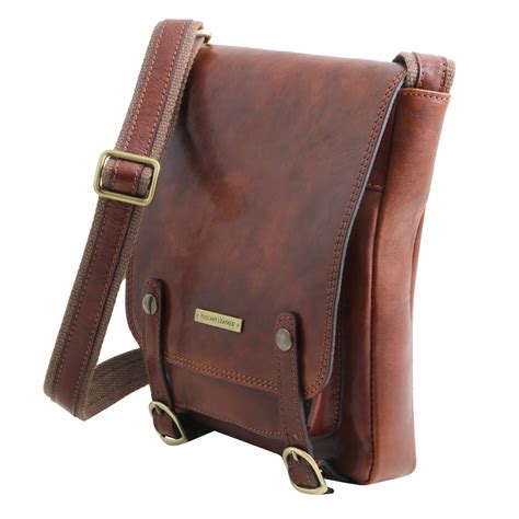 men's crossbody bag for travel.